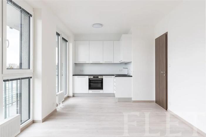 Pronájem bytu 1+kk, Praha - Třebonice, Thomasova, 33 m2