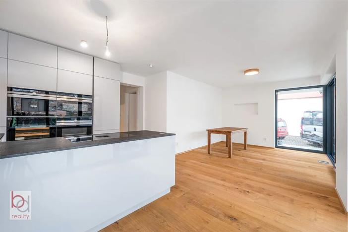 Pronájem bytu 3+kk, České Budějovice, Rudolfovská tř., 72 m2