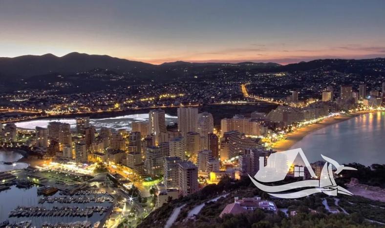 Prodej bytu 4+kk, Calp, Španělsko, 113 m2