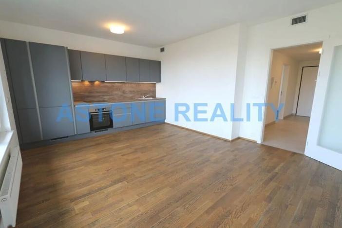 Pronájem bytu 2+kk, Praha - Vysočany, Smržových, 61 m2