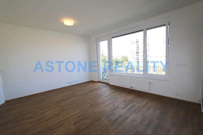 Pronájem bytu 2+kk, Praha - Vysočany, Smržových, 61 m2