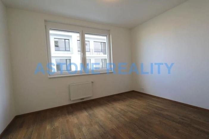 Pronájem bytu 2+kk, Praha - Vysočany, Smržových, 61 m2