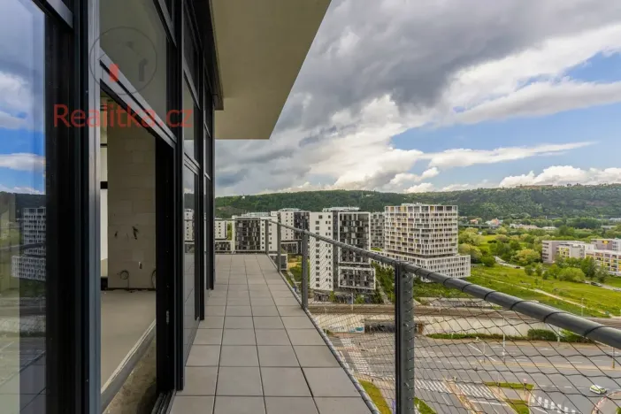 Prodej atypického bytu, Praha - Modřany, Československého exilu, 124 m2