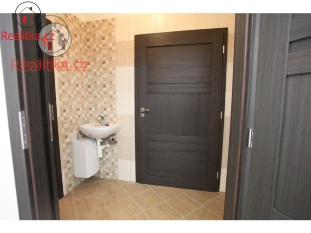 Pronájem obchodního prostoru, Jindřichův Hradec, Štítného, 100 m2