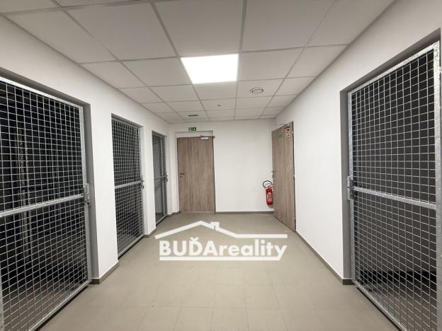 Pronájem bytu 2+kk, Otrokovice, tř. Osvobození, 40 m2