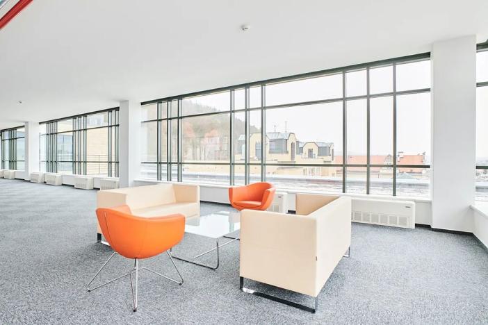 Pronájem kanceláře, Karlovy Vary, Moskevská, 500 m2