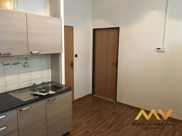 Pronájem bytu 1+1, Pardubice - Zelené Předměstí, Milheimova, 39 m2