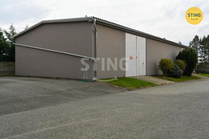 Prodej kanceláře, Třebětice, 1982 m2