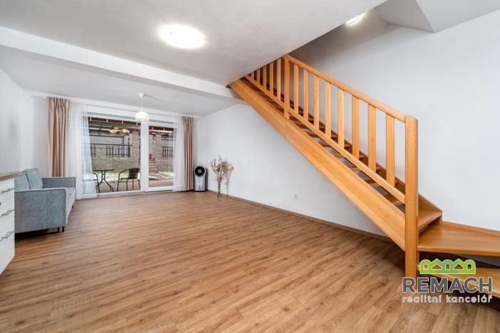 Pronájem bytu 3+kk, Staré Město, Salašská, 110 m2