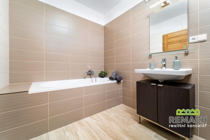 Pronájem bytu 3+kk, Staré Město, Salašská, 110 m2