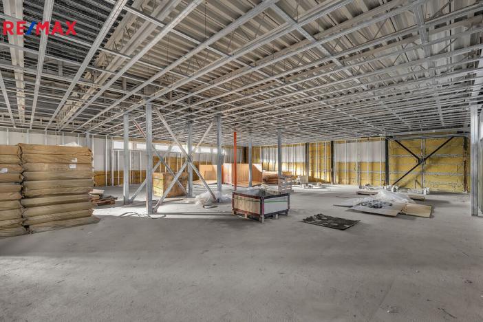 Prodej obchodního prostoru, Hradec Králové - Slezské Předměstí, Bratří Štefanů, 876 m2