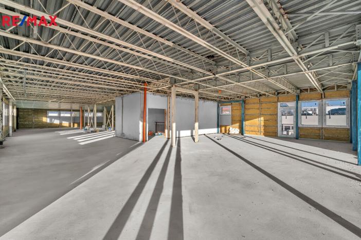 Prodej obchodního prostoru, Hradec Králové - Slezské Předměstí, Bratří Štefanů, 876 m2