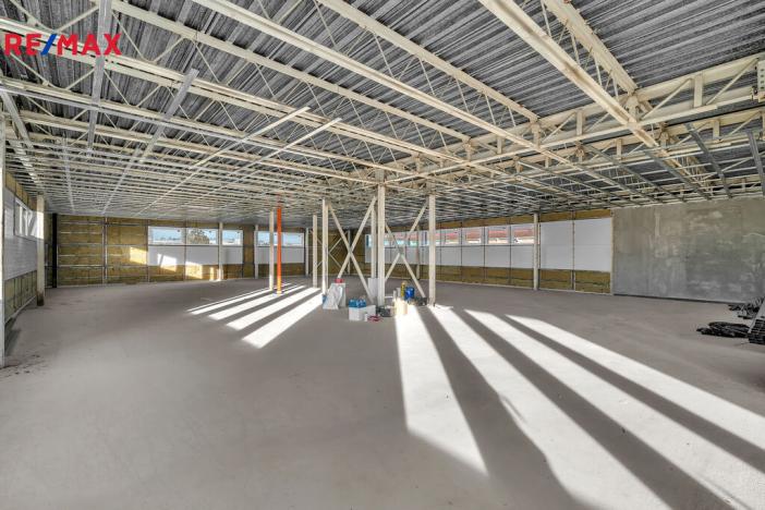 Prodej obchodního prostoru, Hradec Králové - Slezské Předměstí, Bratří Štefanů, 876 m2