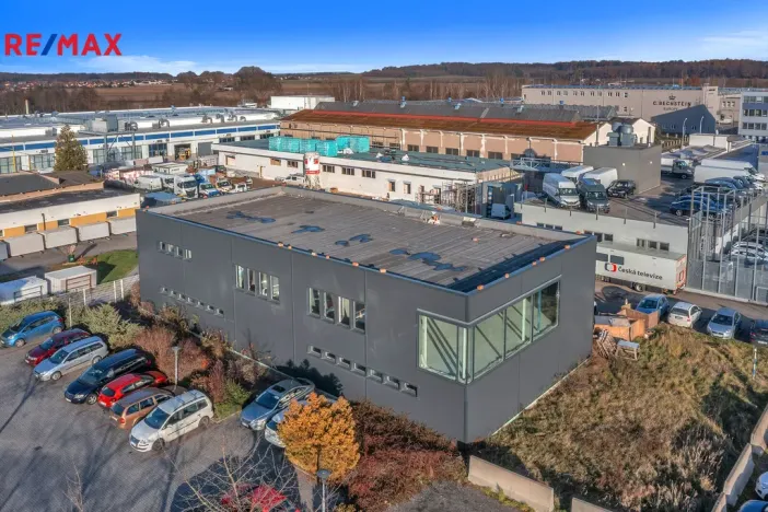 Prodej obchodního prostoru, Hradec Králové - Slezské Předměstí, Bratří Štefanů, 876 m2