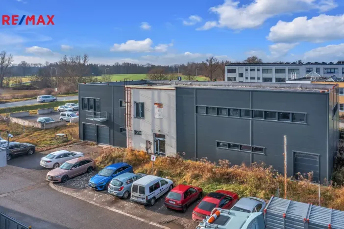 Prodej obchodního prostoru, Hradec Králové - Slezské Předměstí, Bratří Štefanů, 876 m2