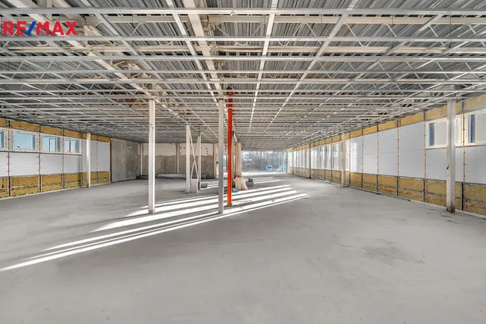 Prodej obchodního prostoru, Hradec Králové - Slezské Předměstí, Bratří Štefanů, 876 m2