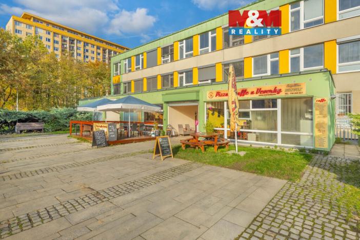 Pronájem restaurace, Praha - Kobylisy, Čumpelíkova, 62 m2
