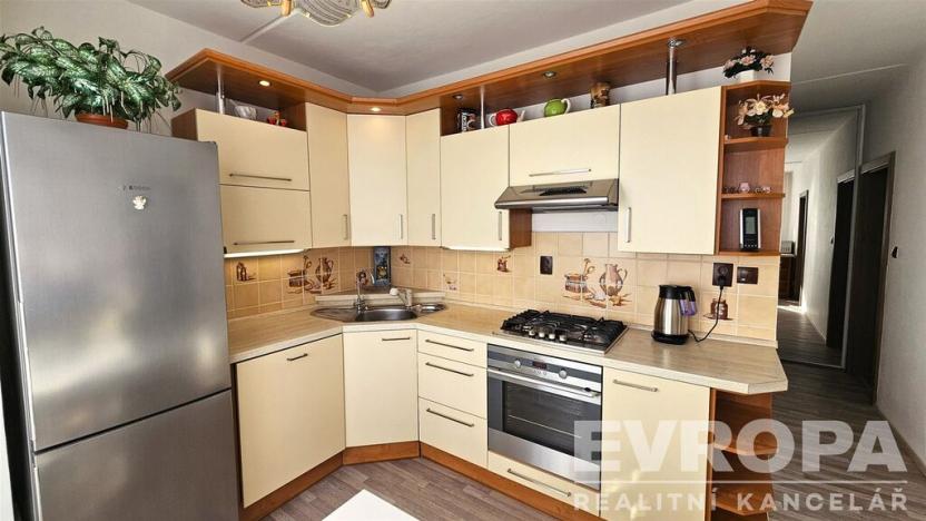 Prodej bytu 3+1, Pardubice - Zelené Předměstí, Karla IV., 76 m2