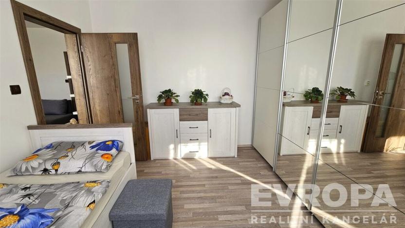 Prodej bytu 3+1, Pardubice - Zelené Předměstí, Karla IV., 76 m2