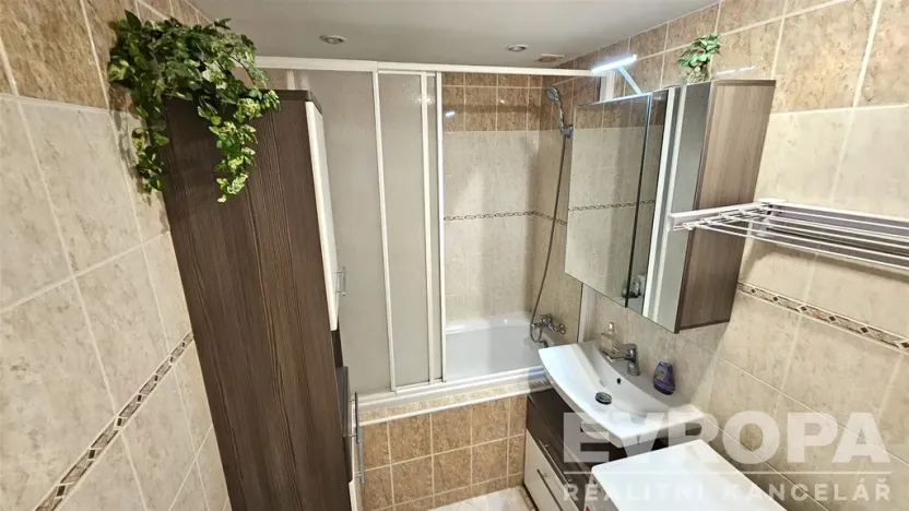 Prodej bytu 3+1, Pardubice - Zelené Předměstí, Karla IV., 76 m2