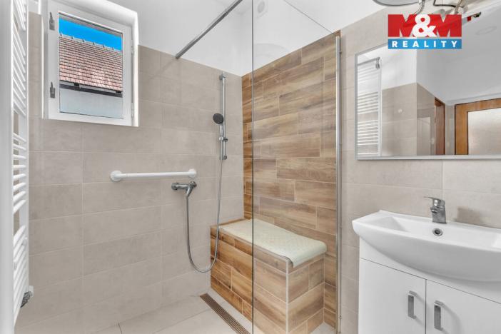 Prodej rodinného domu, Dašice, Nábřeží, 164 m2