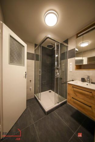 Pronájem bytu 2+1, Liberec - Liberec XI-Růžodol I, Uhlířská, 56 m2