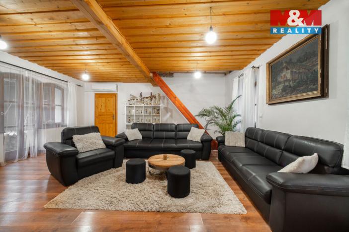 Prodej chalupy, Polička - Lezník, 260 m2