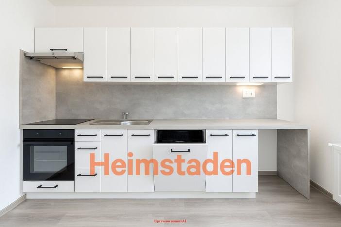 Pronájem bytu 3+1, Ostrava - Poruba, Hlavní třída, 75 m2