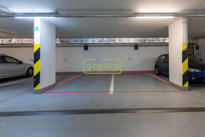 Prodej garážového stání, Praha, náměstí Přátelství, 12 m2