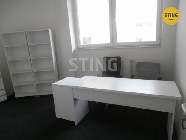 Pronájem kanceláře, Opava, Lepařova, 29 m2