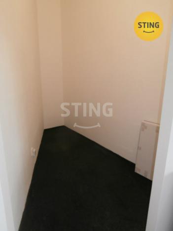 Pronájem kanceláře, Opava, Lepařova, 29 m2