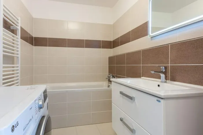 Pronájem bytu 2+kk, Praha - Hostivař, Horolezecká, 56 m2