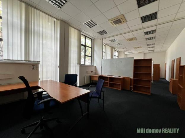 Pronájem kanceláře, Praha - Vysočany, Lisabonská, 75 m2