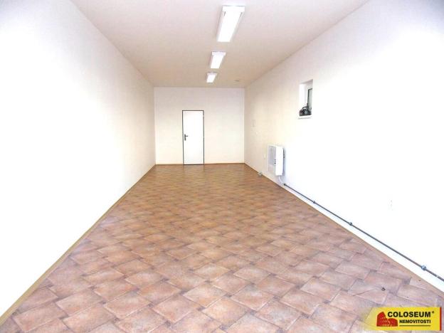 Pronájem obchodního prostoru, Veselí nad Moravou, 43 m2