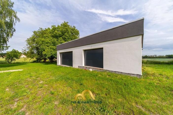 Prodej komerční nemovitosti, Doubravička, 195 m2