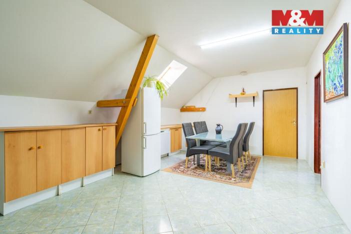 Prodej rodinného domu, České Velenice, třída Čsl. legií, 199 m2