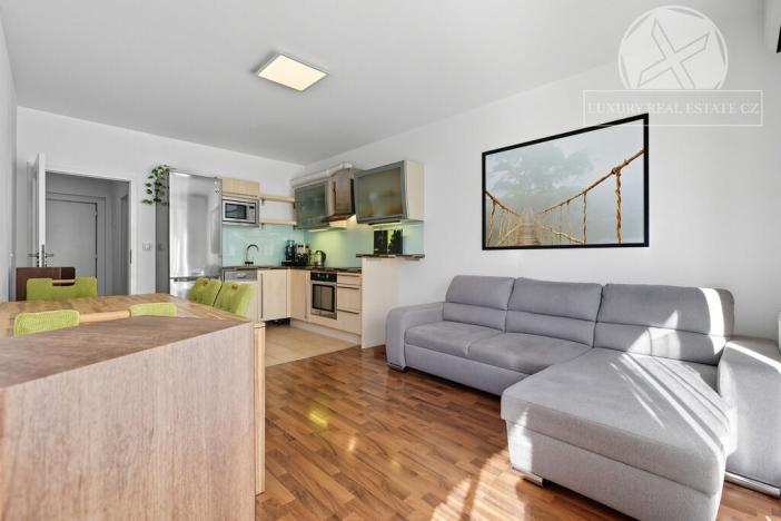 Prodej bytu 2+kk, Praha - Malešice, Univerzitní, 50 m2