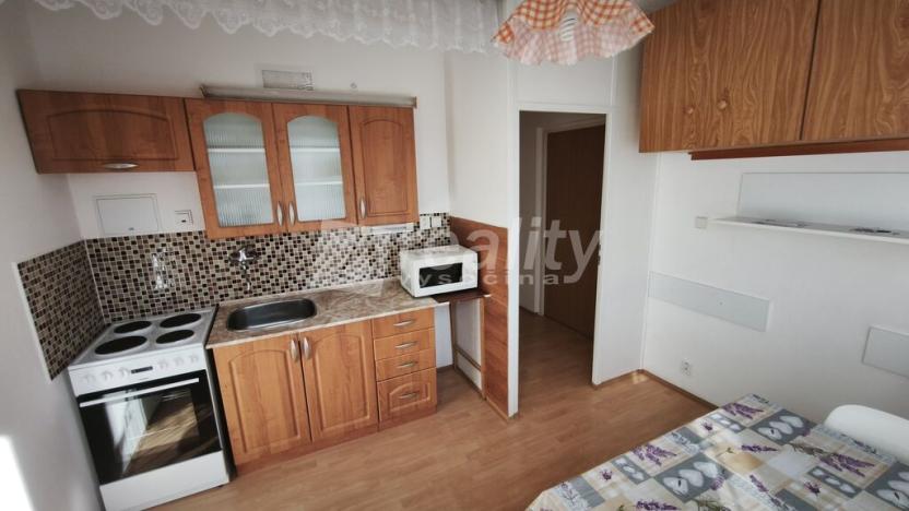 Pronájem bytu 1+1, Náměšť nad Oslavou, 33 m2