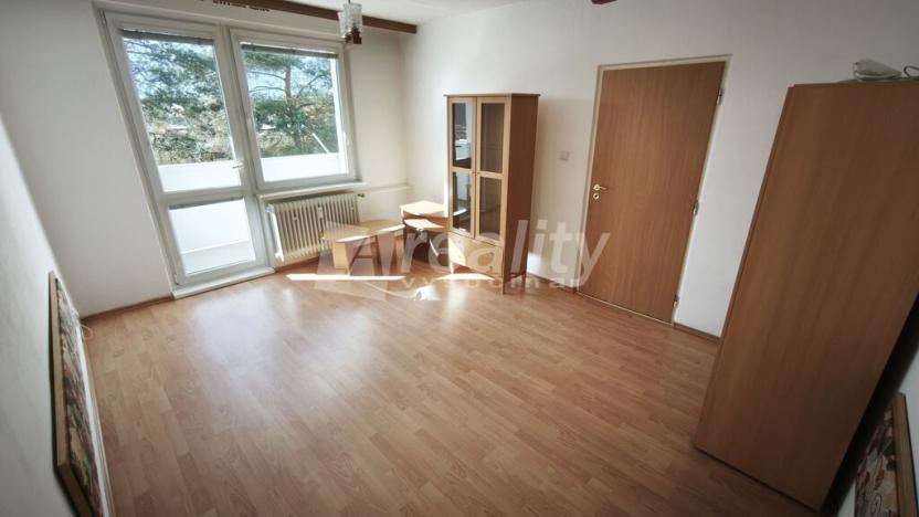 Pronájem bytu 1+1, Náměšť nad Oslavou, 33 m2