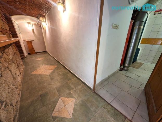 Pronájem kanceláře, Plzeň, Lindauerova, 192 m2