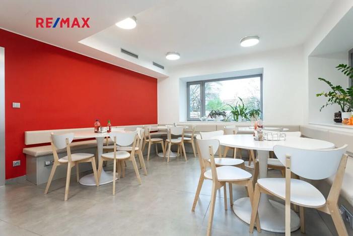 Pronájem kanceláře, Praha - Hodkovičky, Pod kopcem, 700 m2