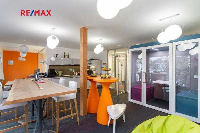 Pronájem kanceláře, Praha - Hodkovičky, Pod kopcem, 700 m2