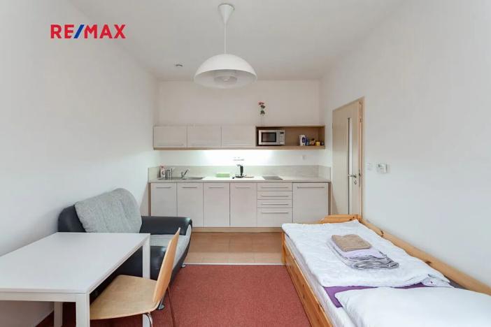 Pronájem kanceláře, Praha - Hodkovičky, Pod kopcem, 117 m2