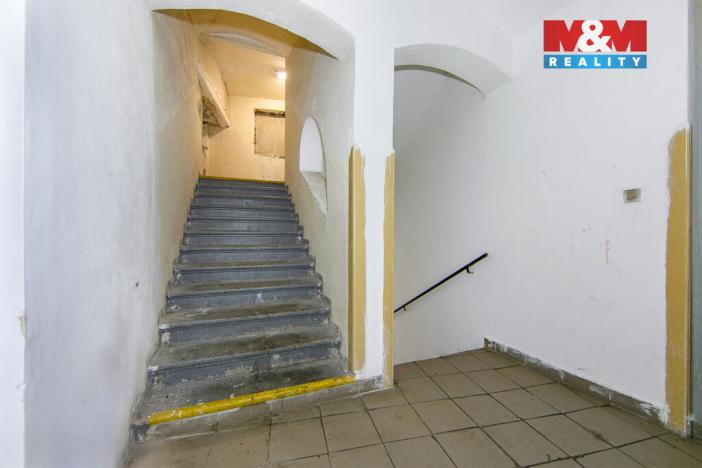 Prodej rodinného domu, Bezdružice, náměstí Kryštofa Haranta, 300 m2