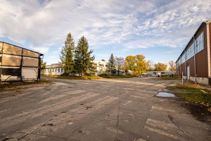 Dražba výrobních prostor, Hodonín, třída Bří Čapků, 2000 m2