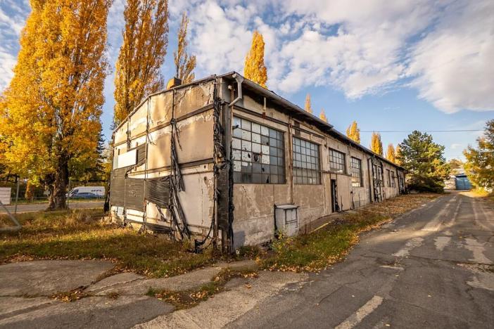 Dražba výrobních prostor, Hodonín, třída Bří Čapků, 2000 m2