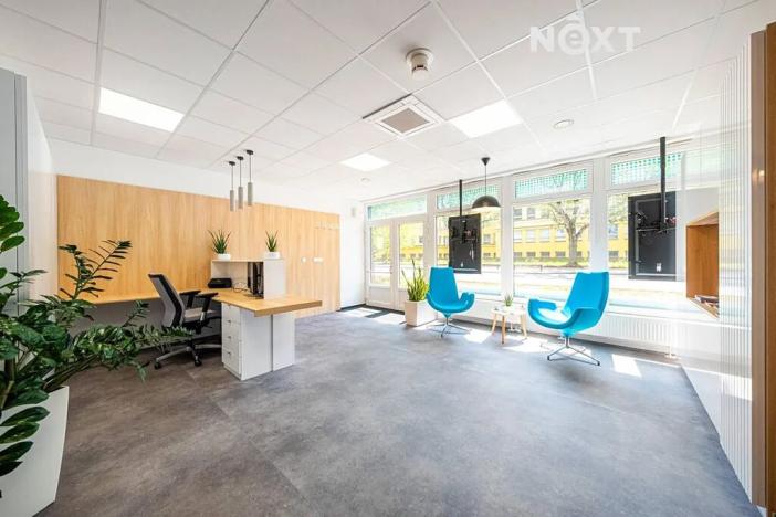 Prodej obchodního prostoru, Pardubice, Na Spravedlnosti, 200 m2