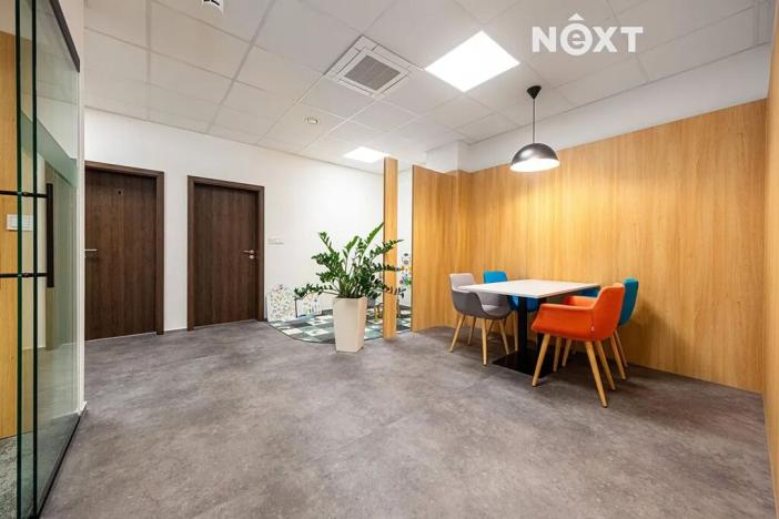 Prodej kanceláře, Pardubice, Na Spravedlnosti, 200 m2