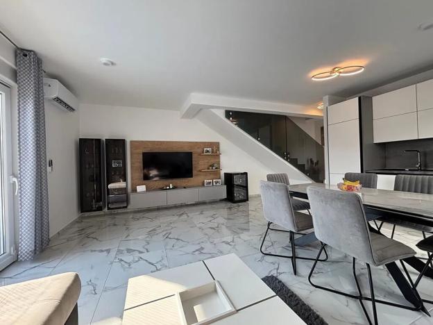 Prodej rodinného domu, Vodice, 102 m2