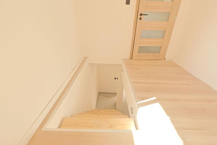 Pronájem bytu 2+kk, Jablonec nad Nisou, Nádražní, 55 m2